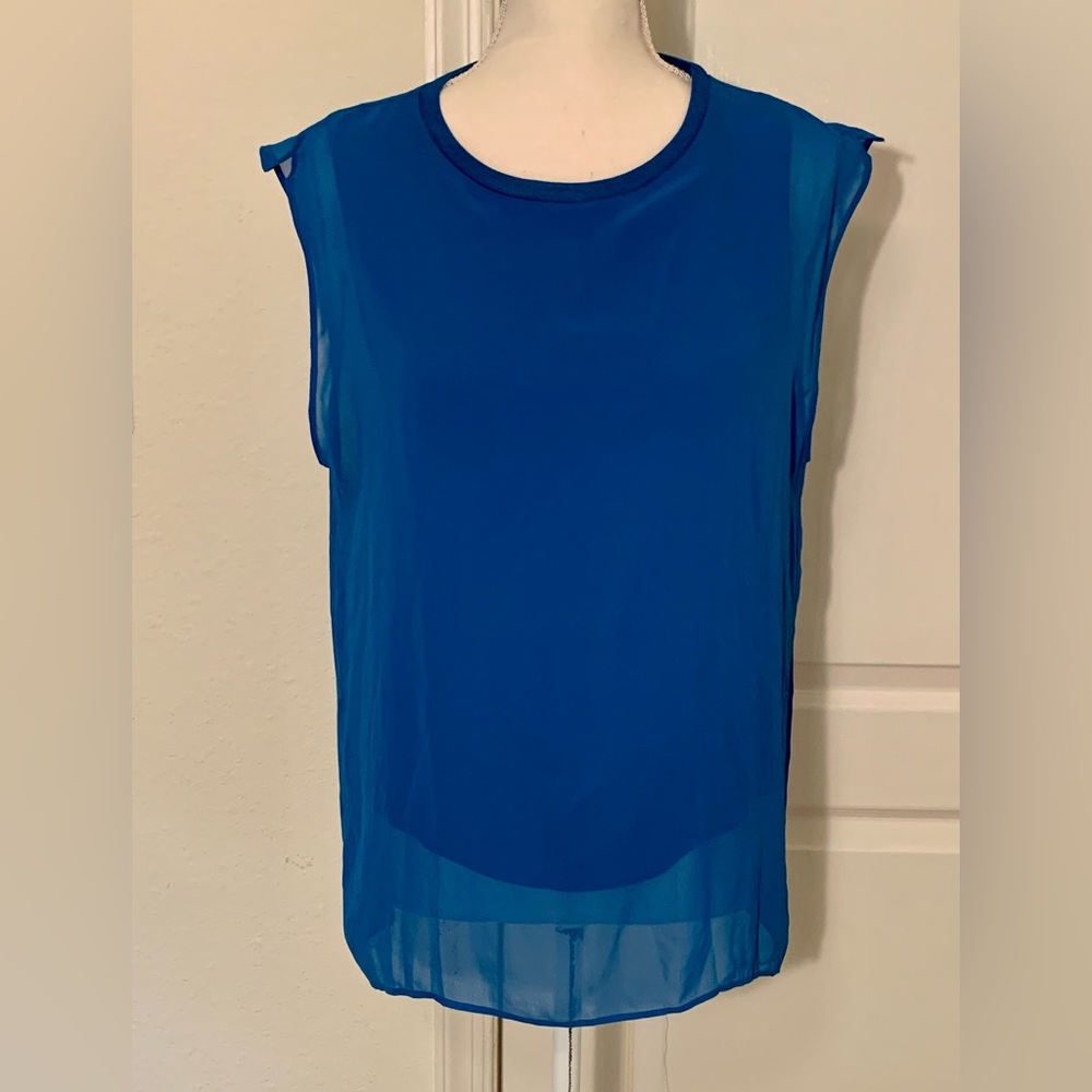 T Tahari Sleeveless Scoop Neck Chiffon Top